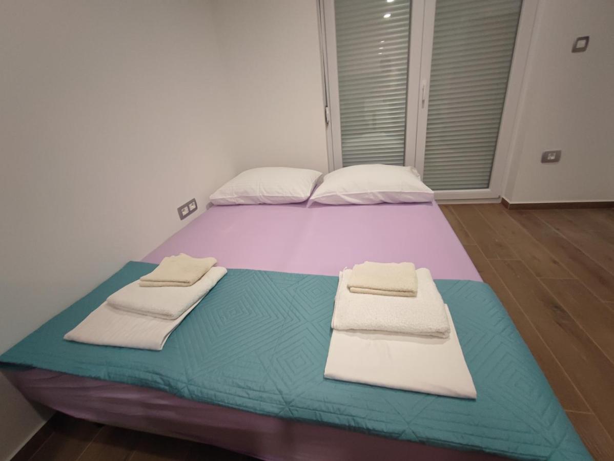 Dali II Apartment Novalja Luaran gambar