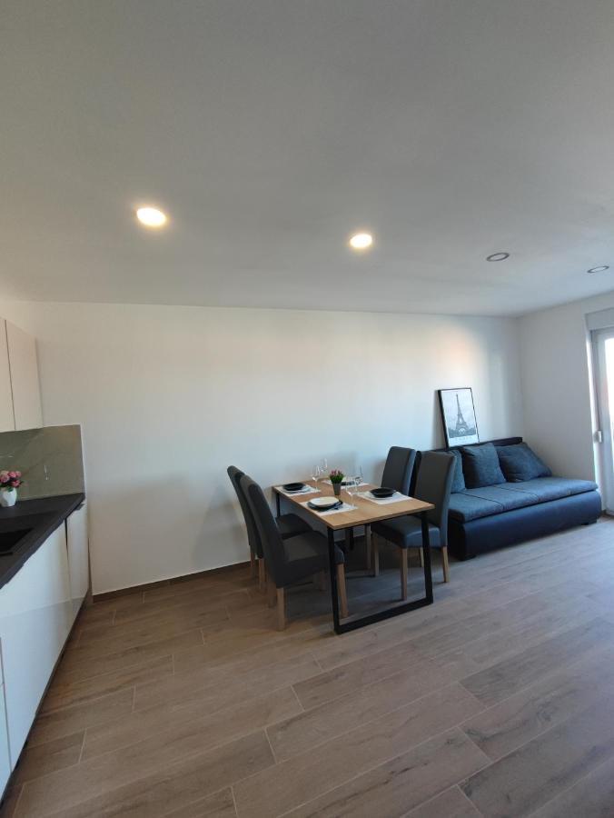 Dali II Apartment Novalja Luaran gambar