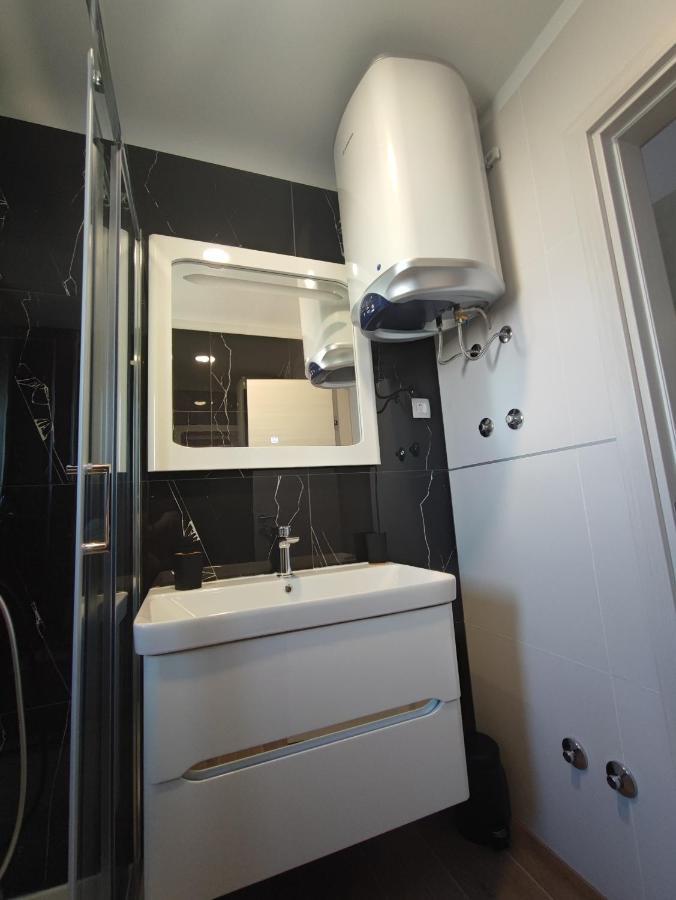 Dali II Apartment Novalja Luaran gambar