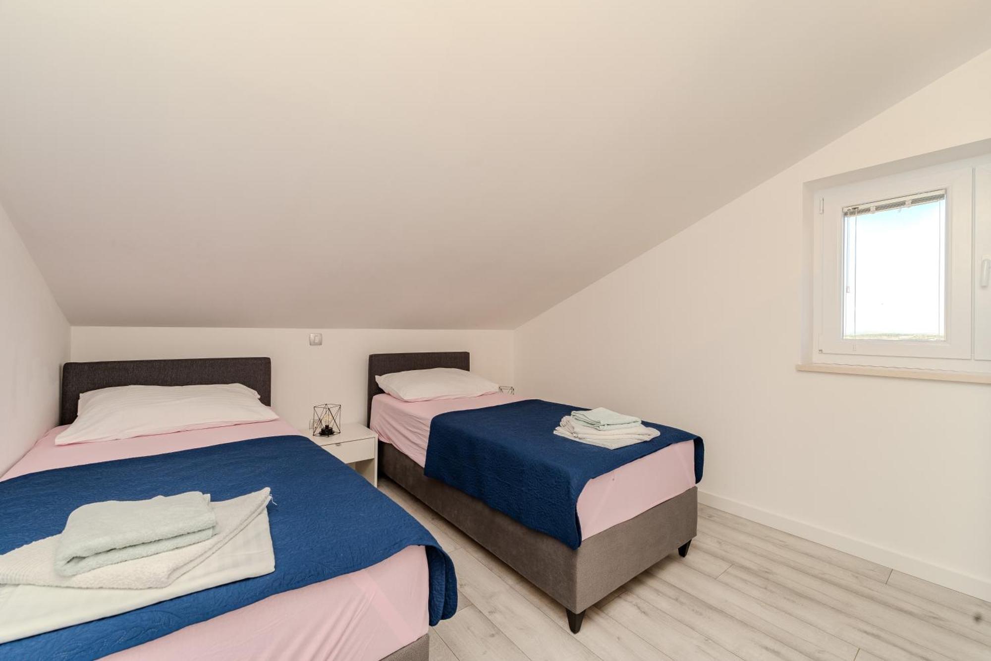 Dali II Apartment Novalja Luaran gambar