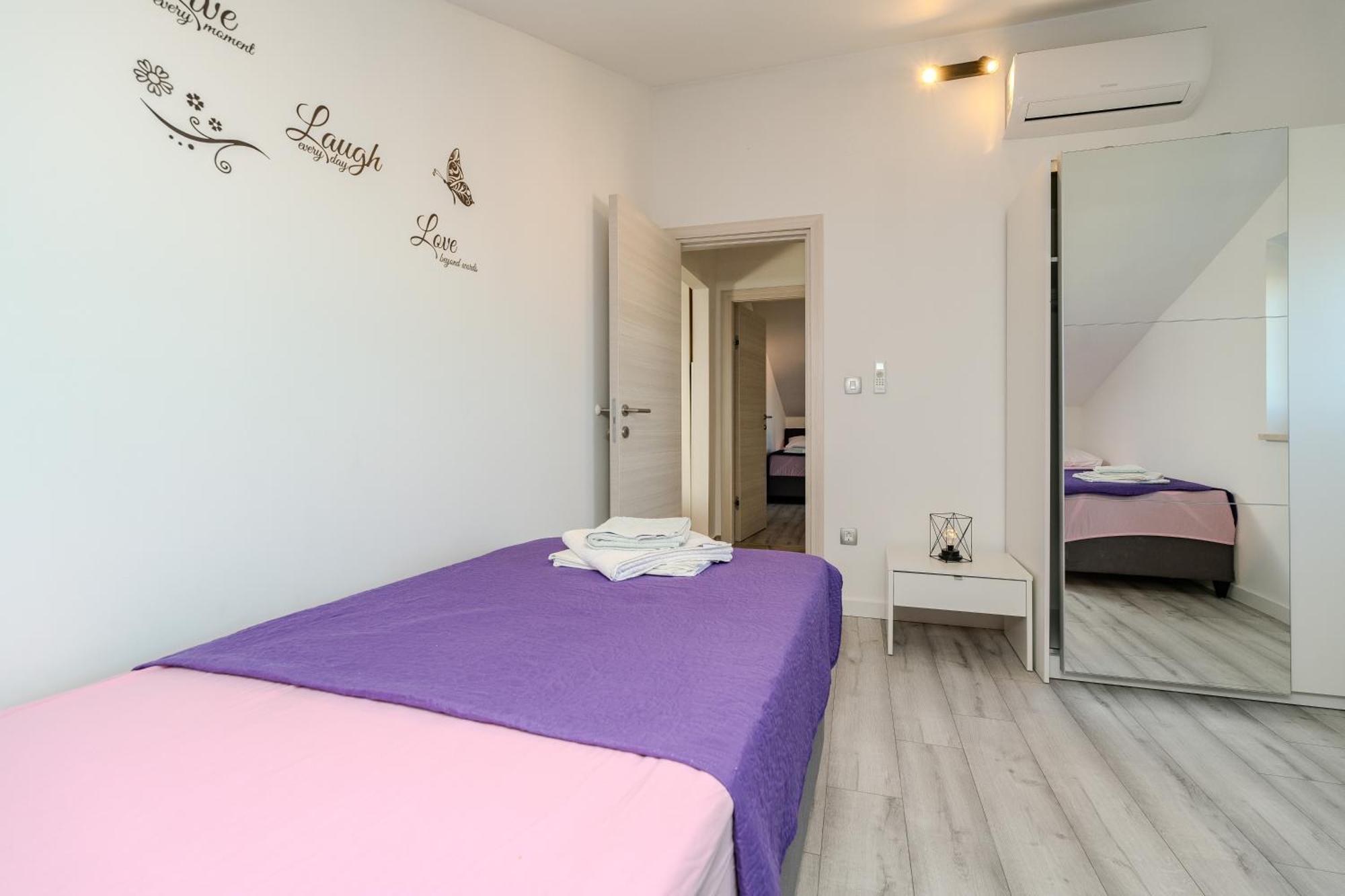 Dali II Apartment Novalja Luaran gambar