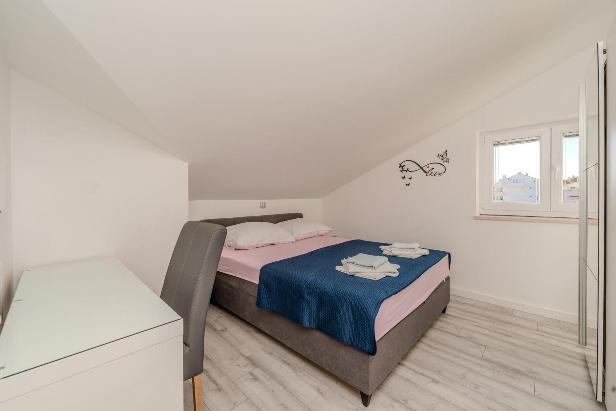 Dali II Apartment Novalja Luaran gambar