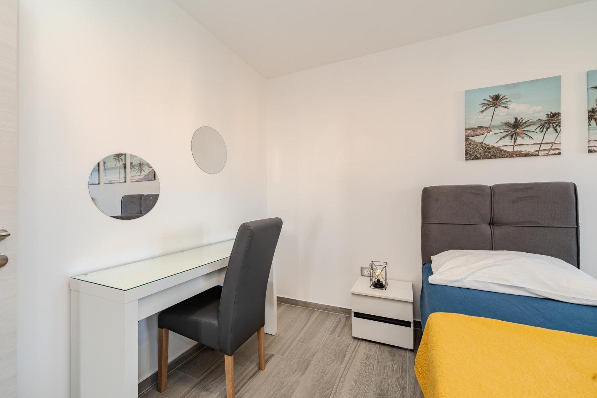 Dali II Apartment Novalja Luaran gambar