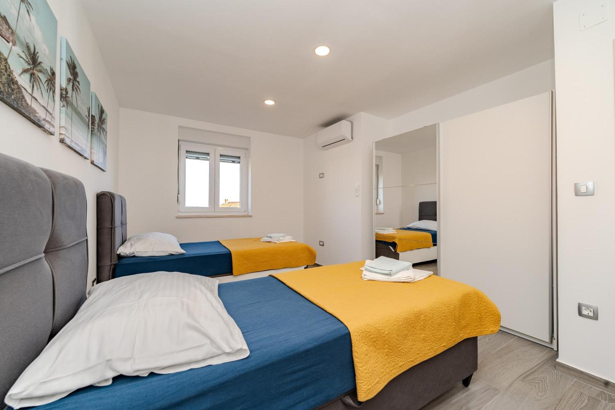 Dali II Apartment Novalja Luaran gambar